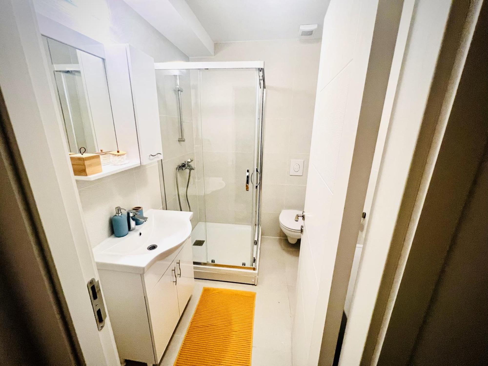 Apartamento Airport Gardens Loft Otopeni Exterior foto