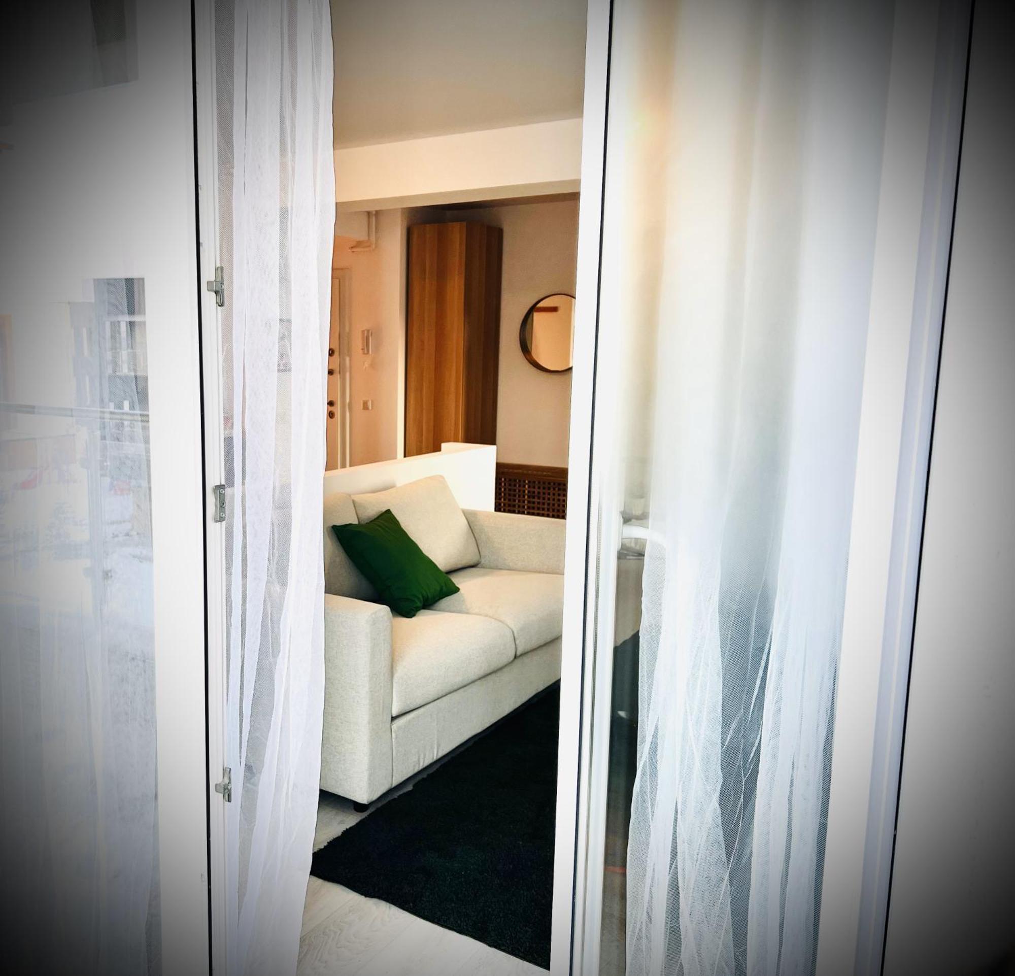 Apartamento Airport Gardens Loft Otopeni Exterior foto