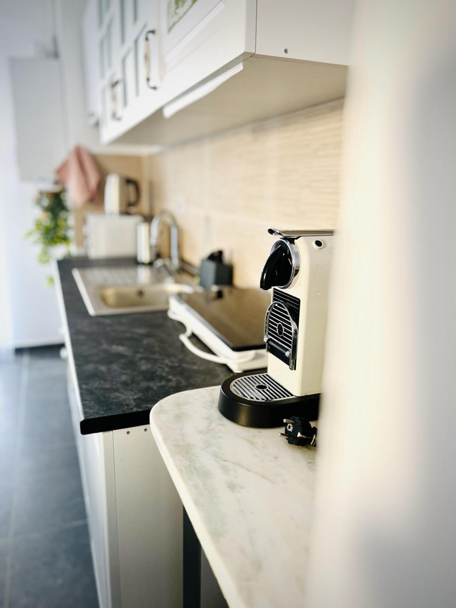 Apartamento Airport Gardens Loft Otopeni Exterior foto