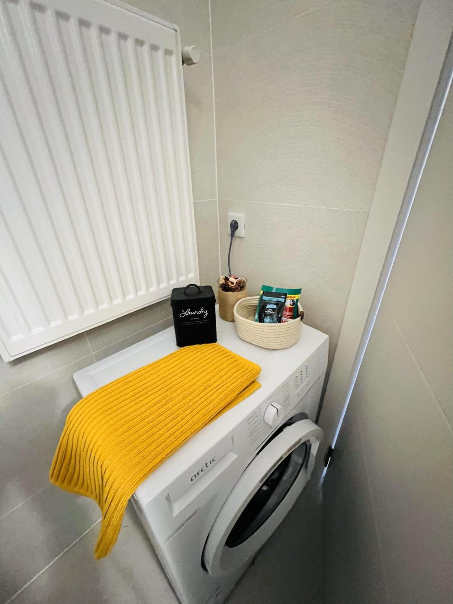 Apartamento Airport Gardens Loft Otopeni Exterior foto